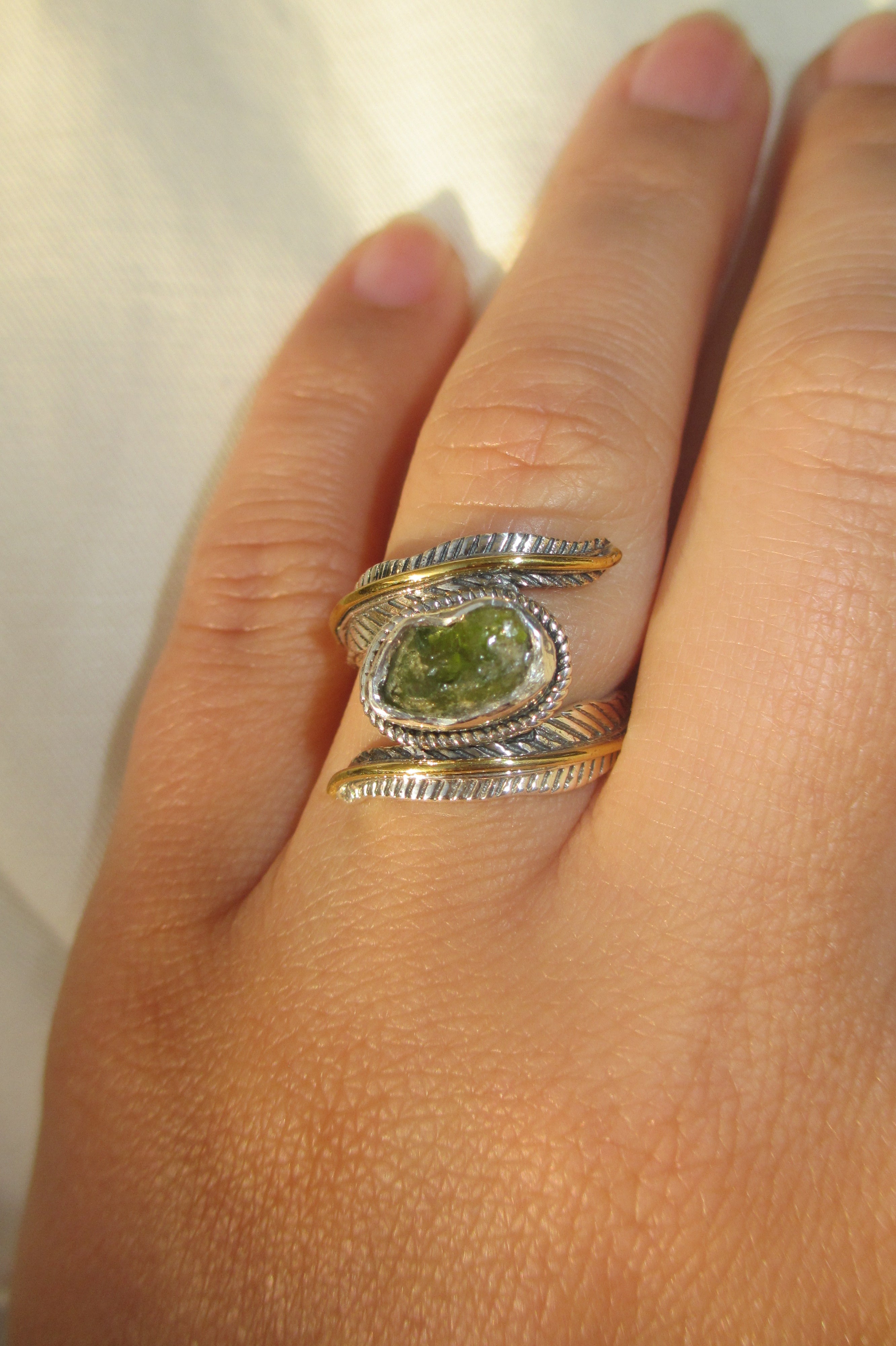 Wadi — Raw Peridot