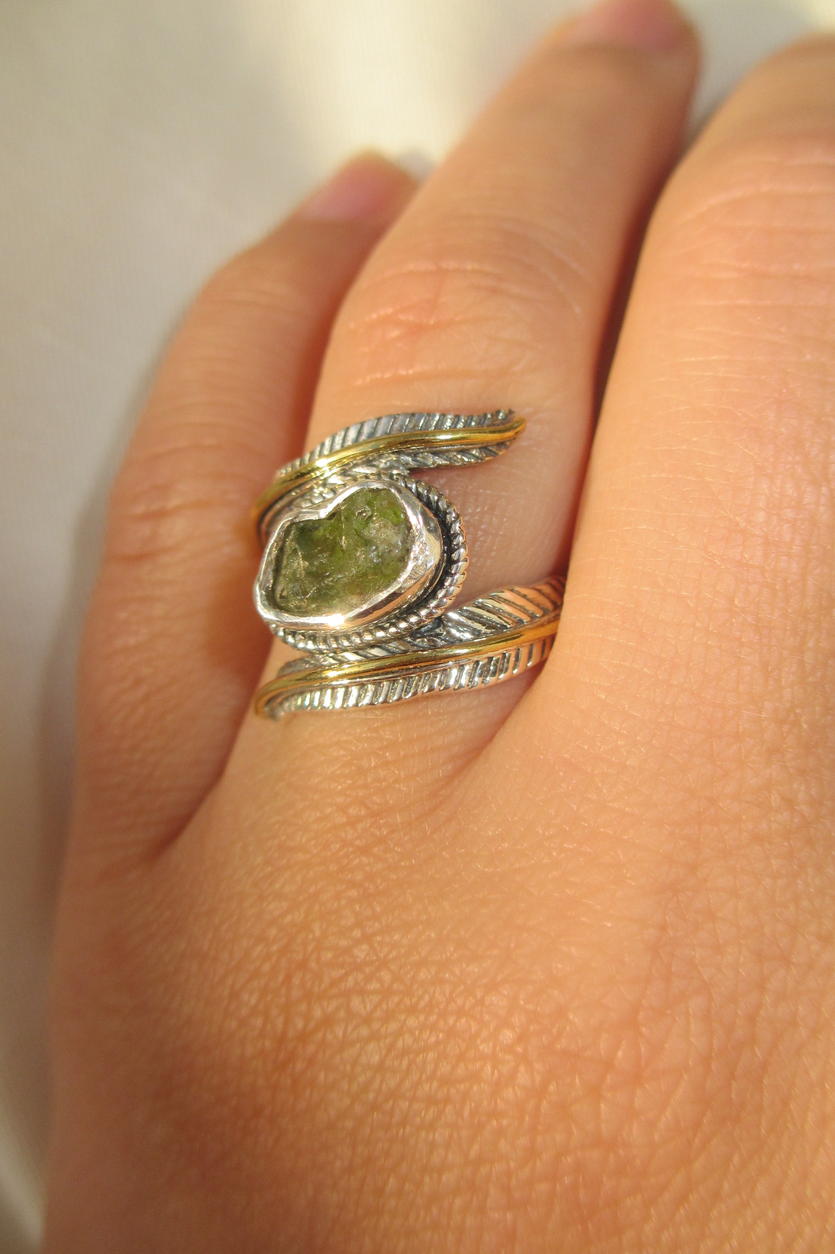 Wadi — Raw Peridot